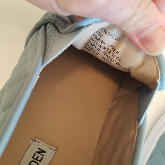 Steve Madden Ecntrcqt  Women's Quilted Slip on Shoes Sneakers Blue Size   11 - Picture 13 of 13